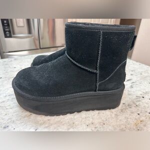 UGG ULTRA MINI PLATFORM WOMEN ANKLE BOOTS SUEDE BLACK US 8 /UK 6 /EU 39 /JP 25